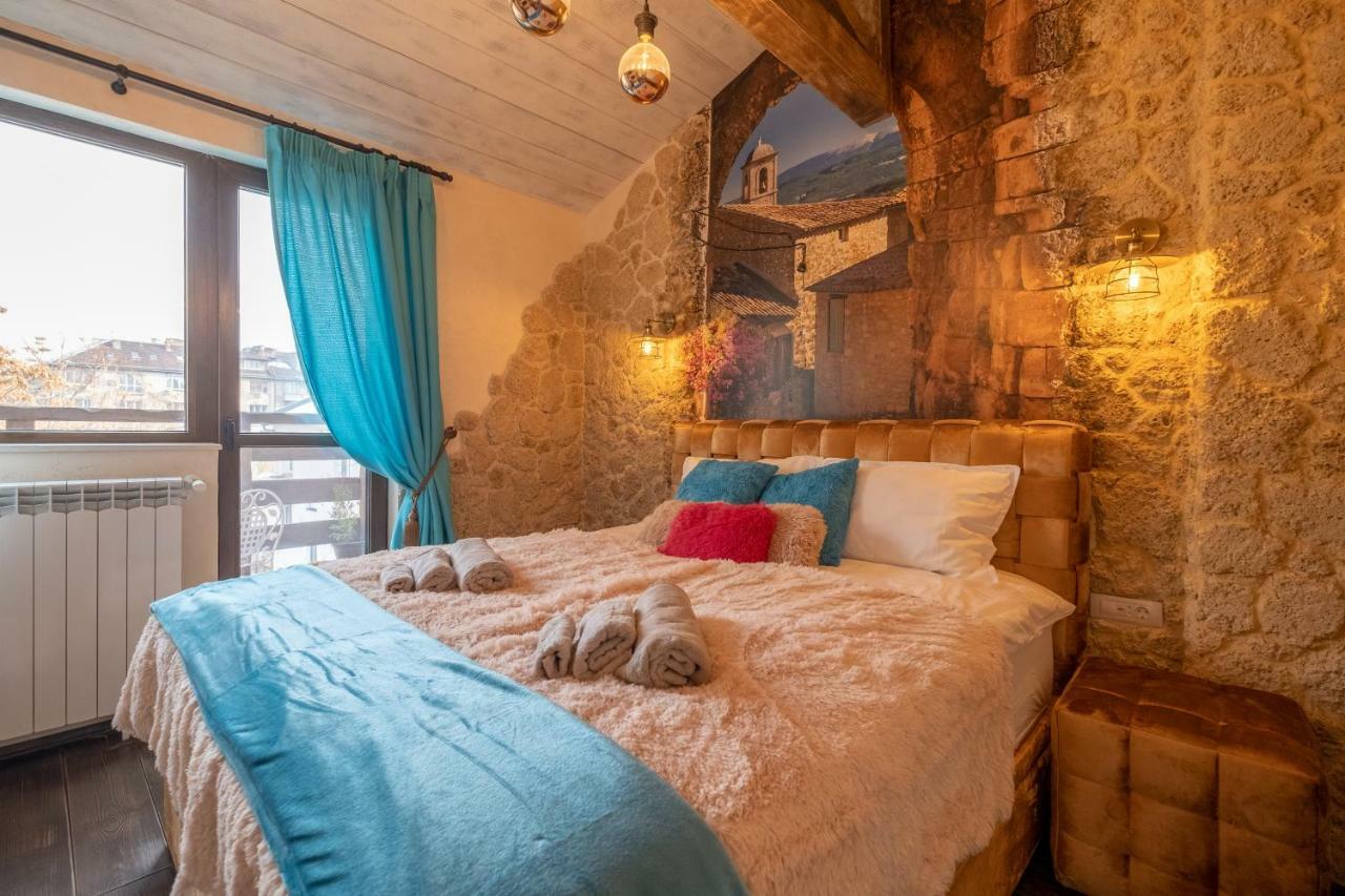 2-Bedroom Elegant Apartment In Mediterranean Style Szófia Kültér fotó